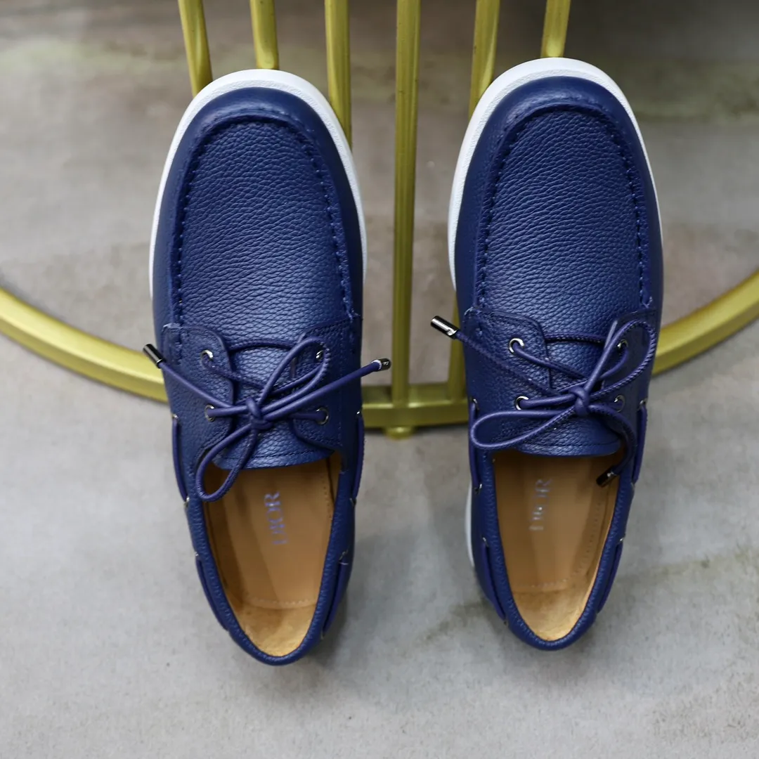 Ex-factory price: 540🙅‍♂️🙅‍♂️🙅‍♂️ Brand: Dior DIOR Standard code: Men's code 38/44 (45 can be customized) Grade: Same as the official website Material: Original cowhide stitching, cowhide lining, original TPU wear-resistant soft outsole Style categories: Leisure and sports version, footwear for driving, young fashion, European and American trends, British style Color: actual picture color